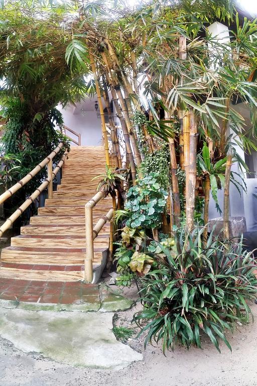 Bamboo Bungalows Resthouse Balabag (Boracay) Exterior foto