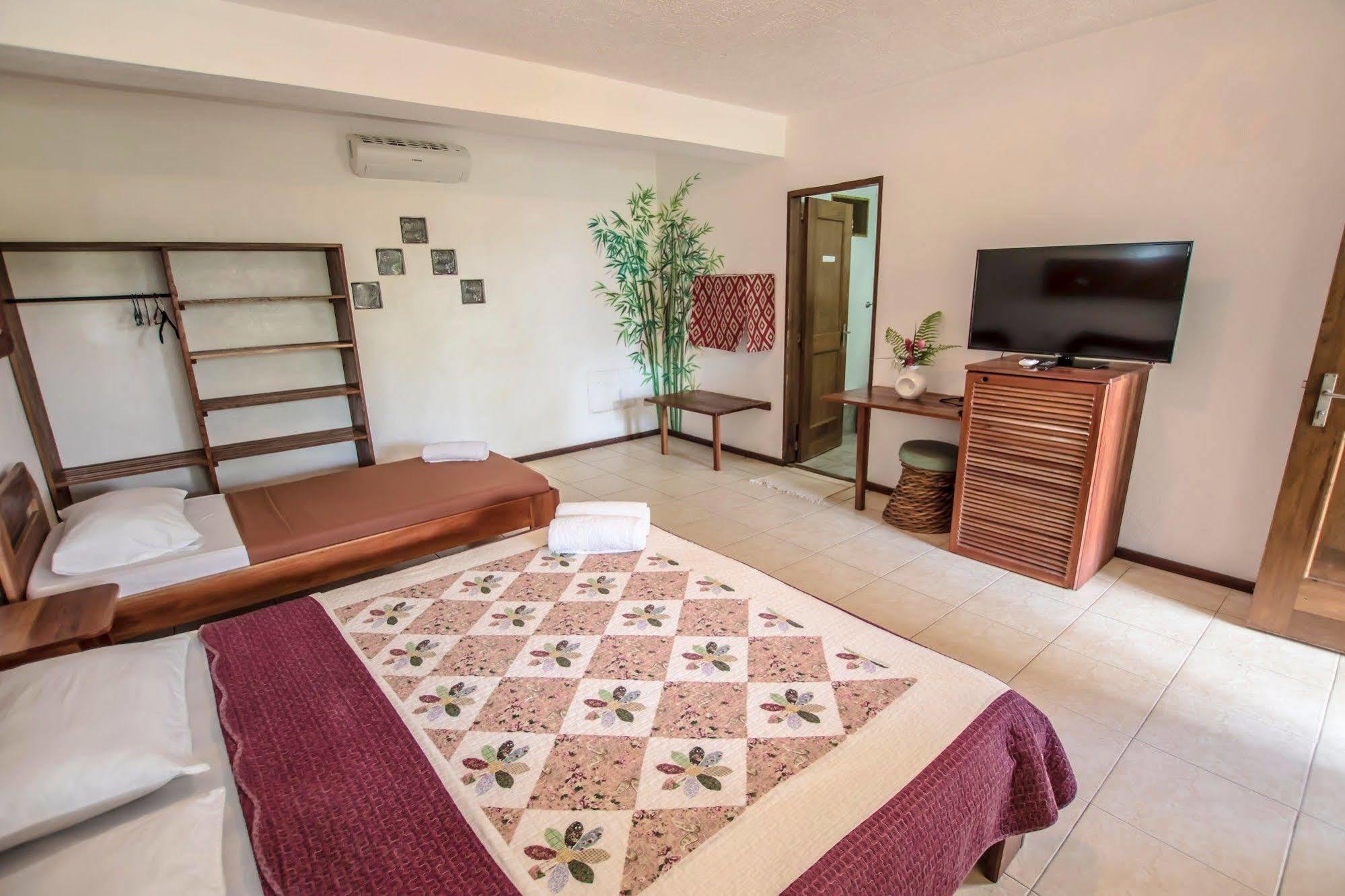 Bamboo Bungalows Resthouse Balabag (Boracay) Exterior foto