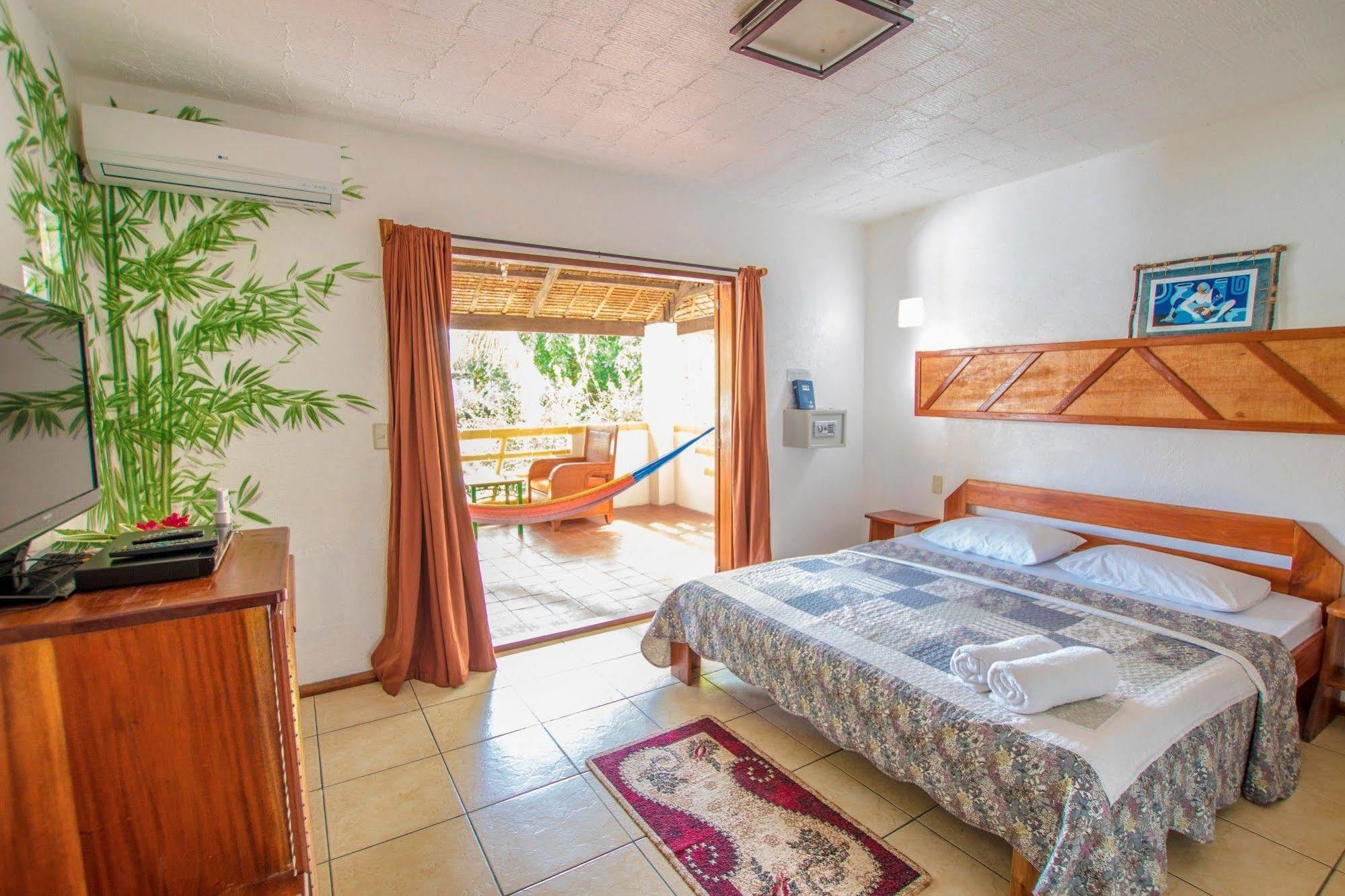 Bamboo Bungalows Resthouse Balabag (Boracay) Exterior foto
