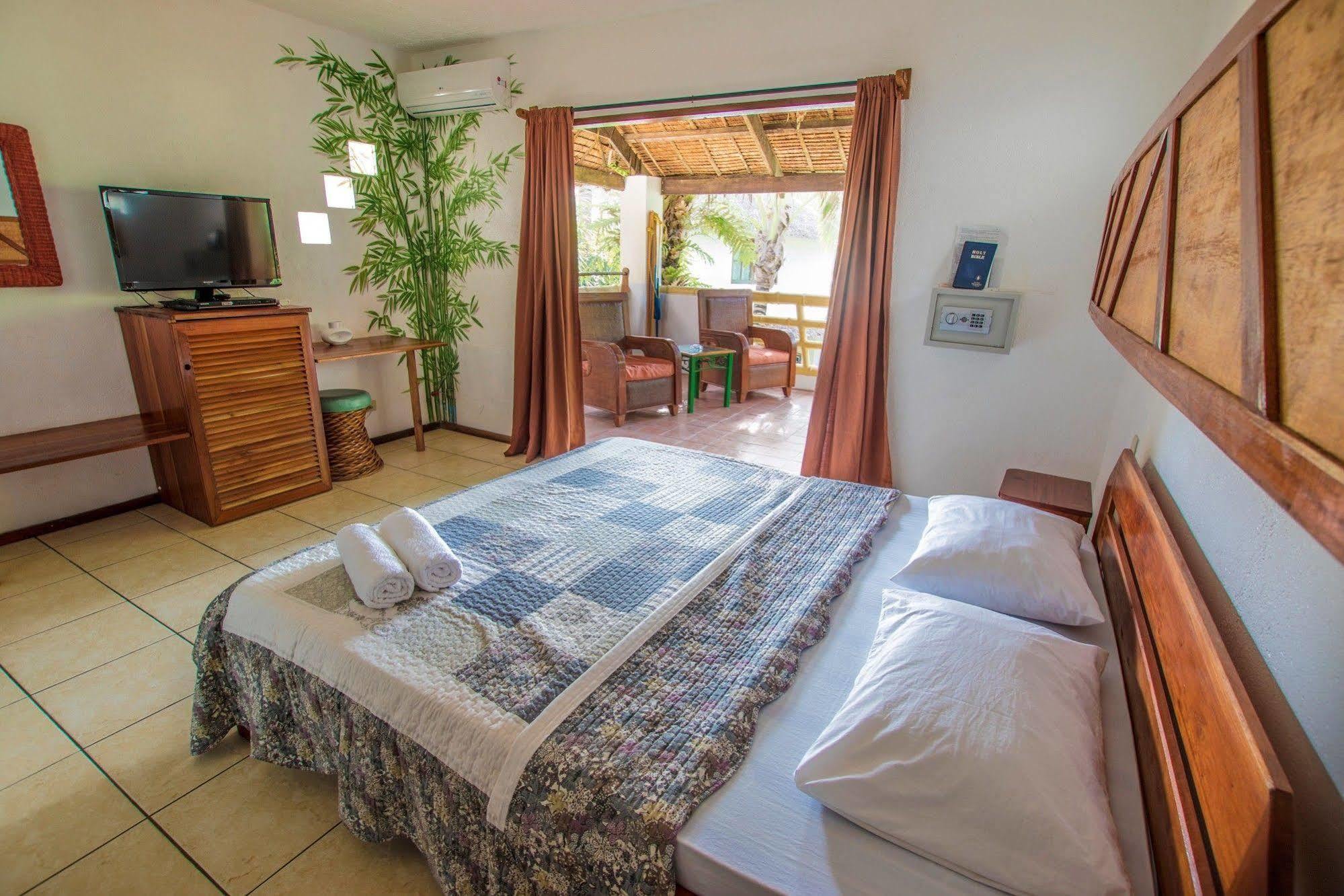 Bamboo Bungalows Resthouse Balabag (Boracay) Exterior foto