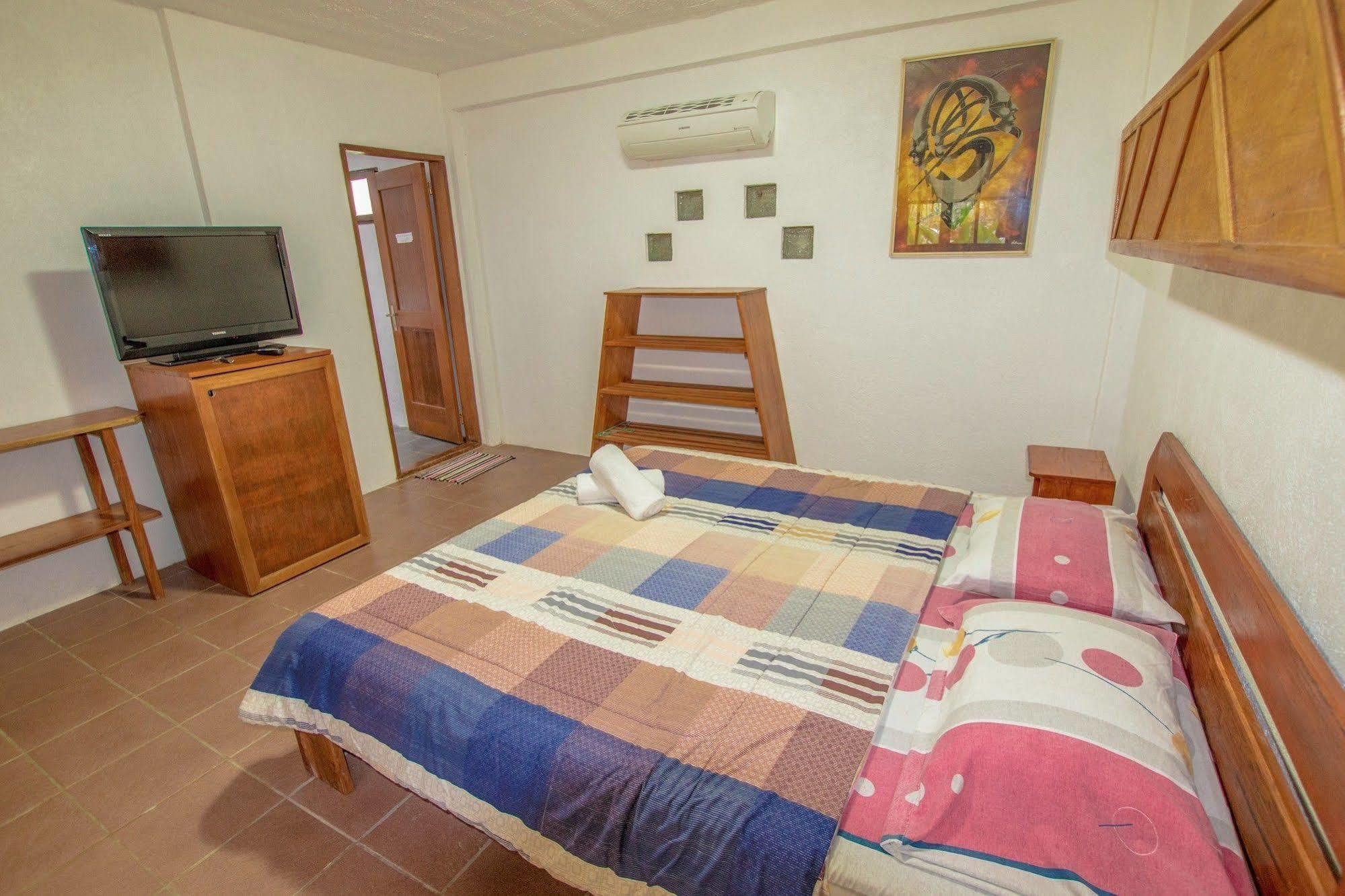 Bamboo Bungalows Resthouse Balabag (Boracay) Exterior foto