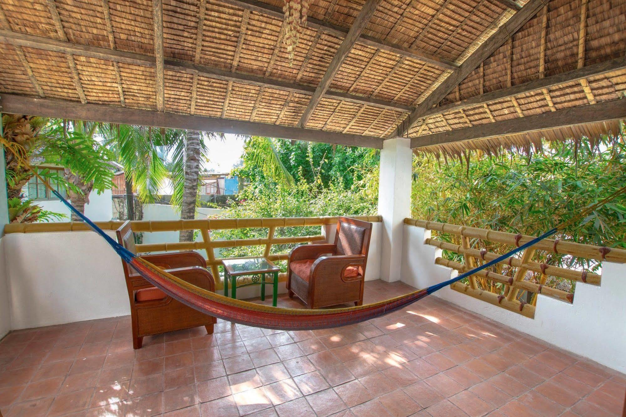 Bamboo Bungalows Resthouse Balabag (Boracay) Exterior foto